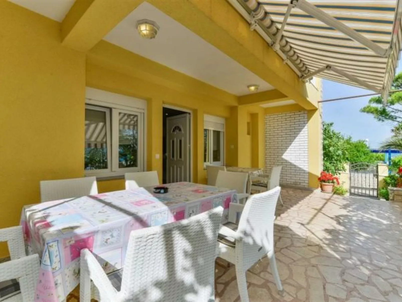 Holiday Apartment Inga with exit to the beach - Image-tags.info