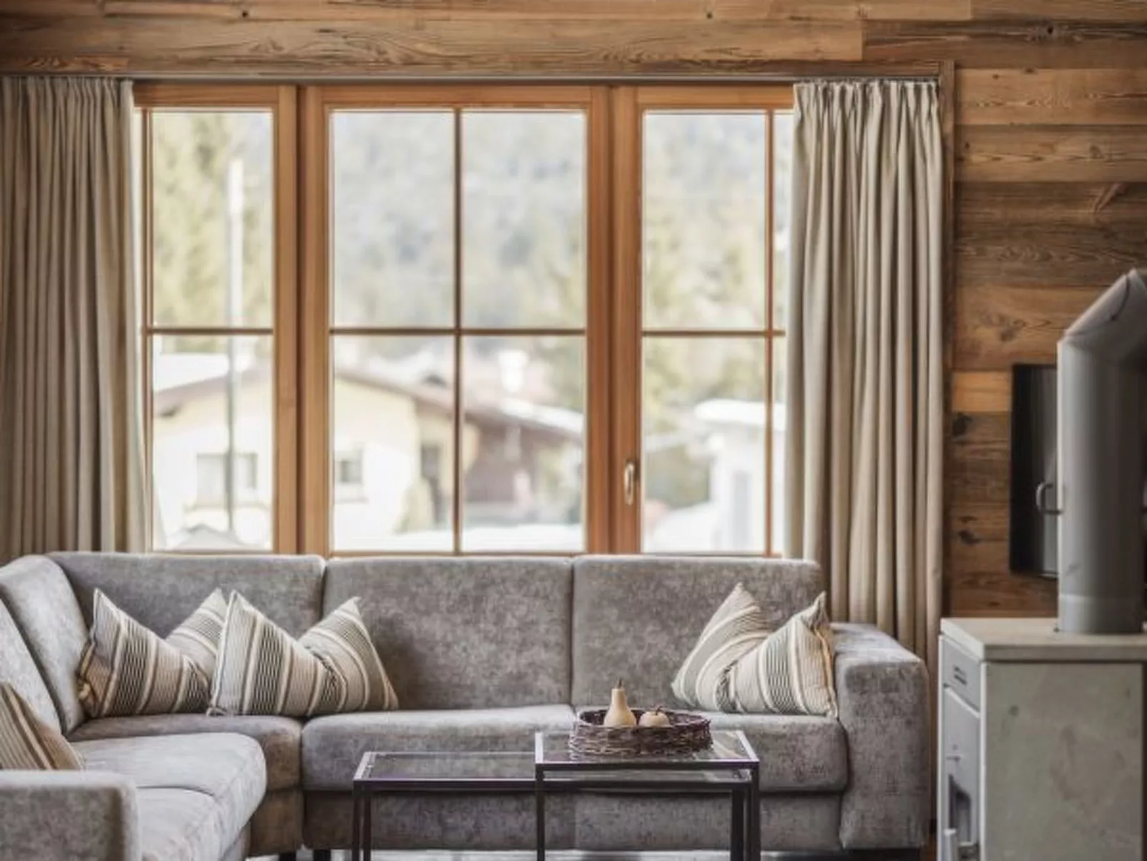 IM WEIDACH Haus 1 - Drinnen