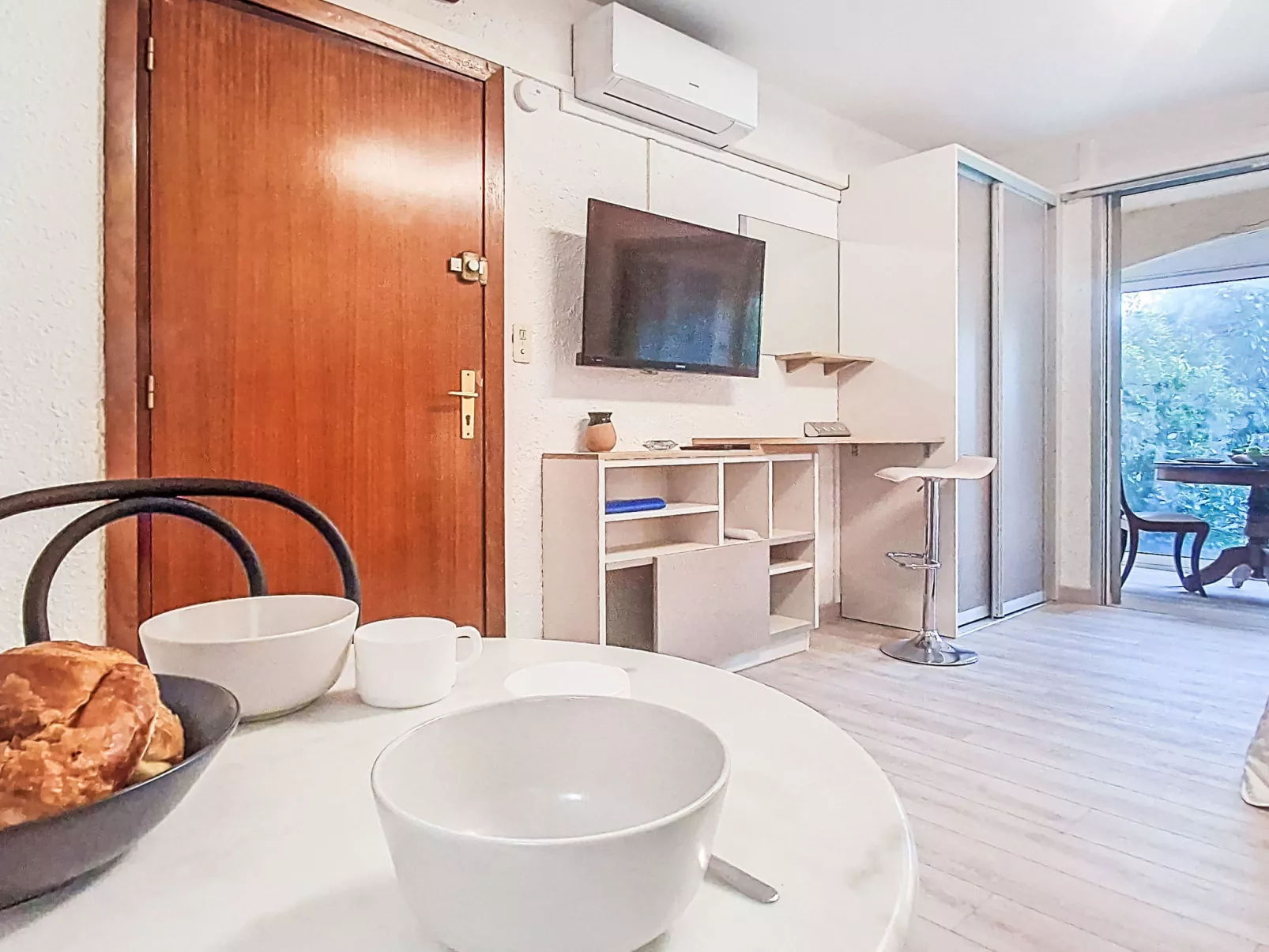 Les trinquettes - Drinnen