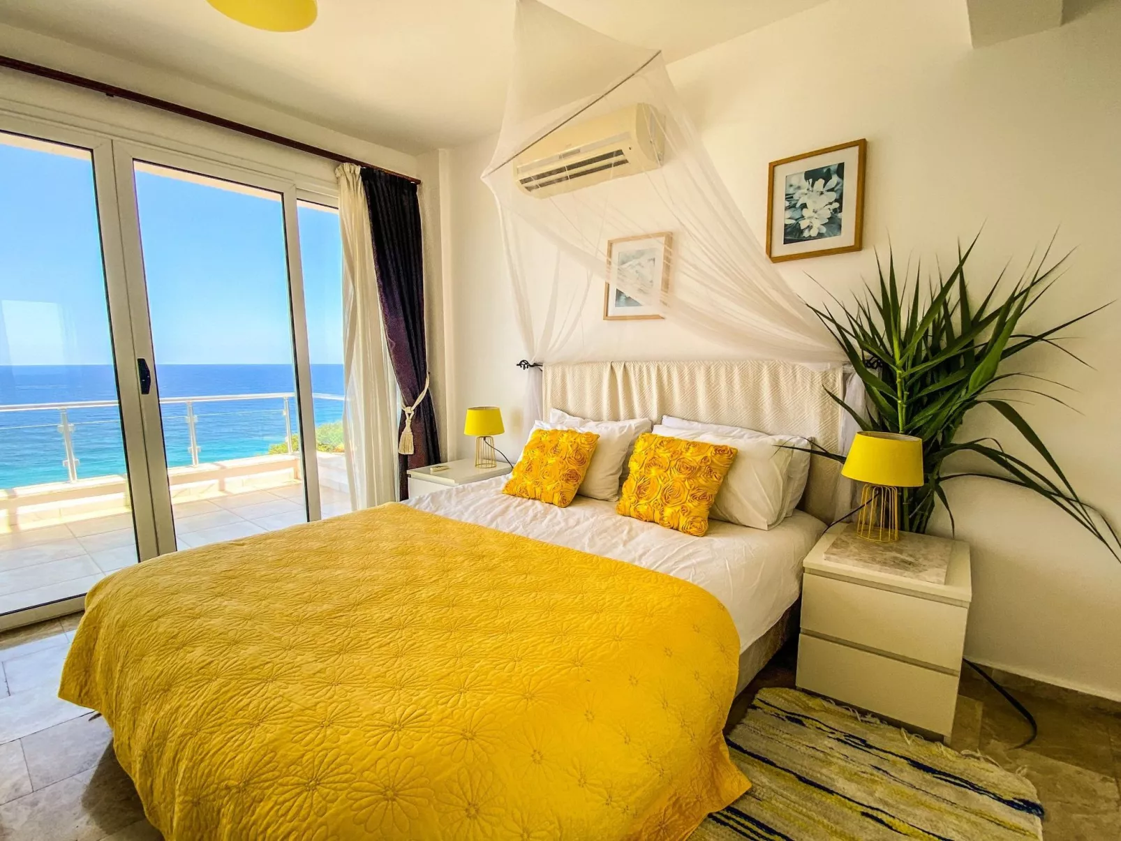 Villa "Meerblick" mit Infinity-Pool - Drinnen