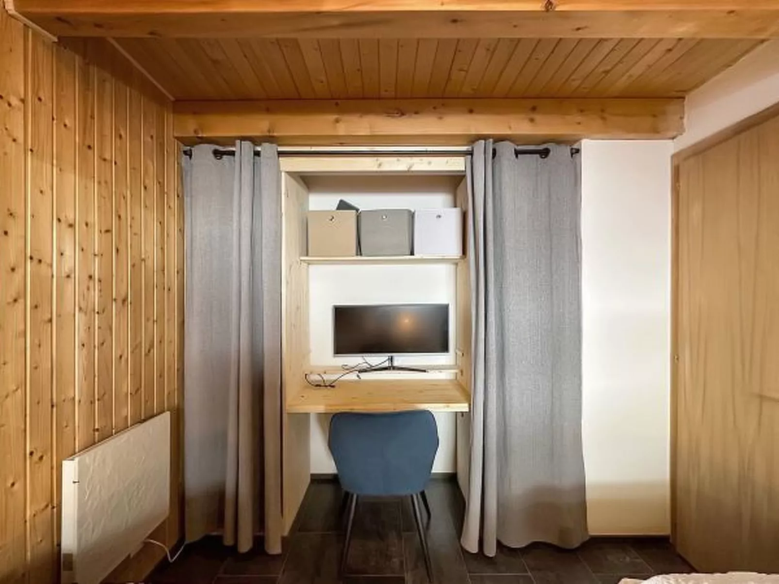 Tiny House facing the Alps - Ski in and out - Inside