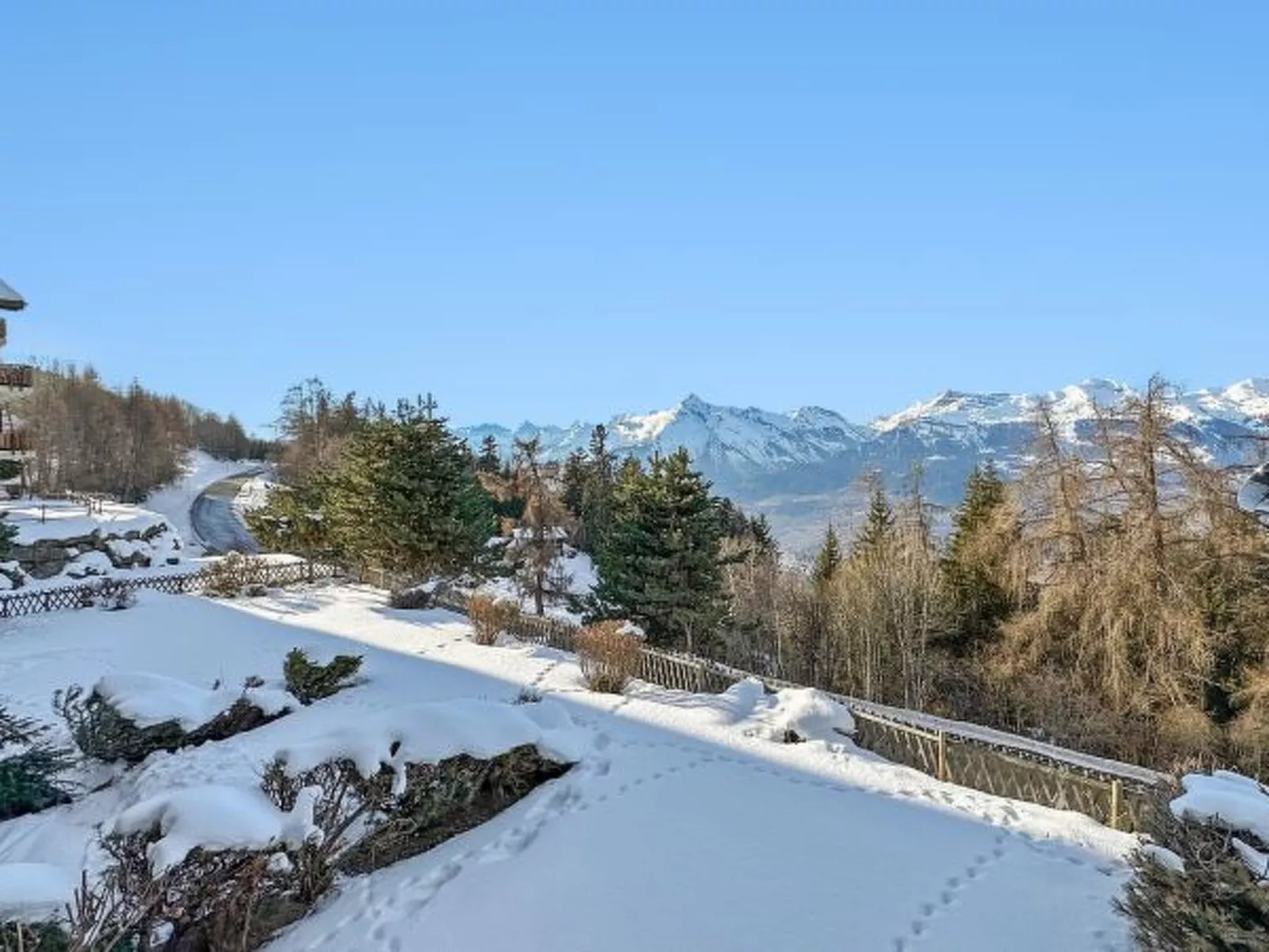 Les Mayens de l'Ours - 4 Vallées - Outside