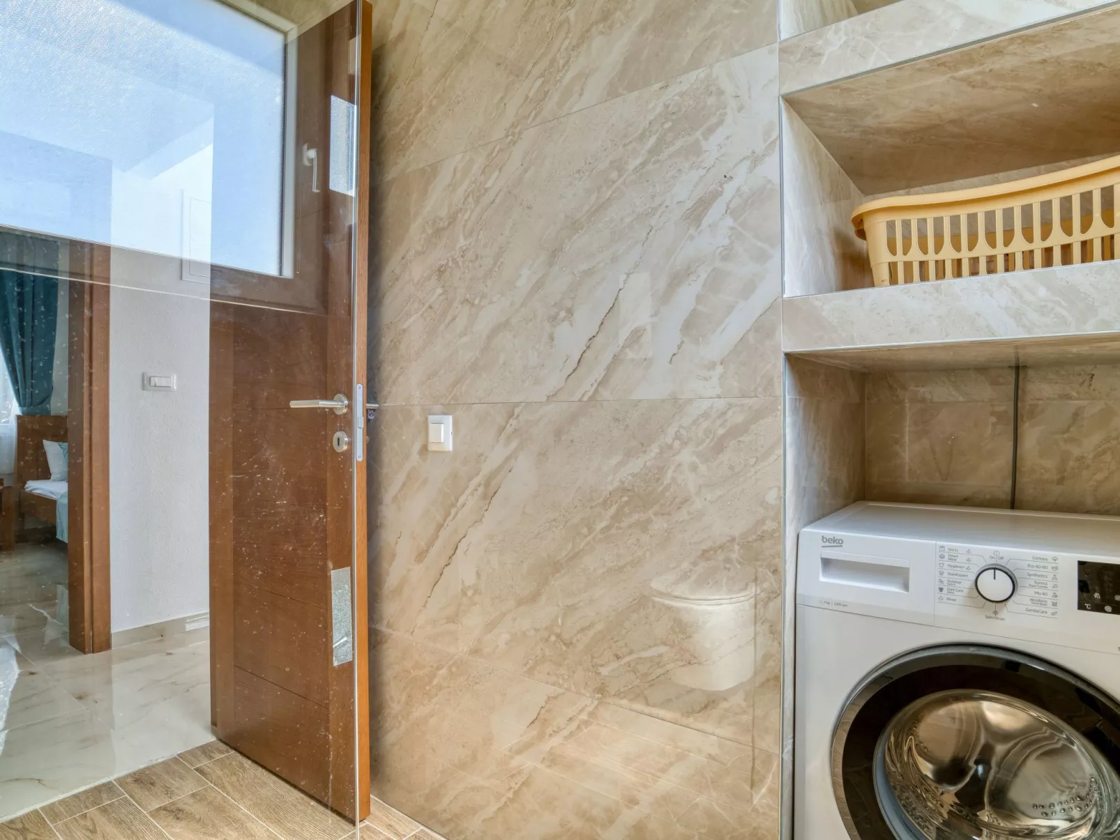 Ljubica Superior 3-Zimmer-Apartment mit Meerblick - Drinnen