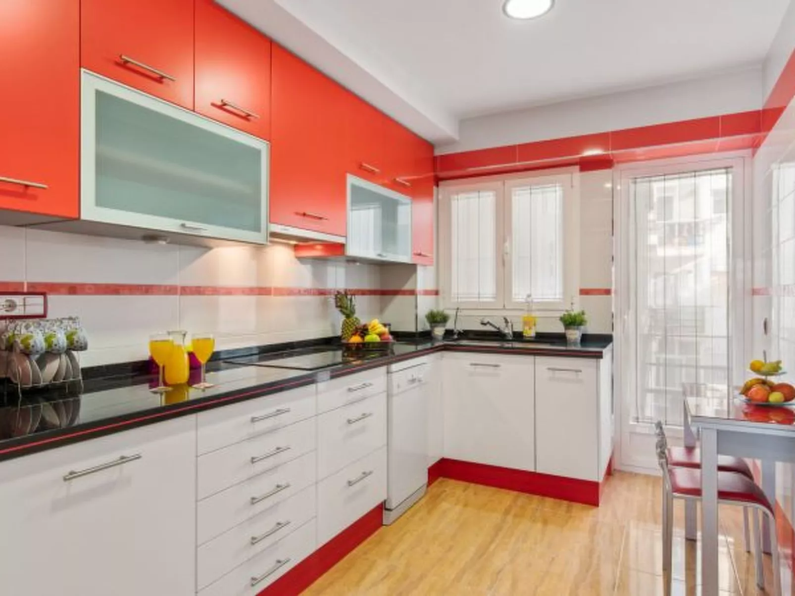 Apartament Pondarosa - PlusHolidays - Image-tags.info