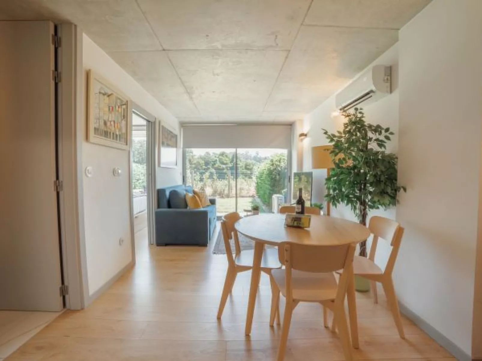 AMAZING DESIGN GARDEN with POOL by VACATIONY - Inside