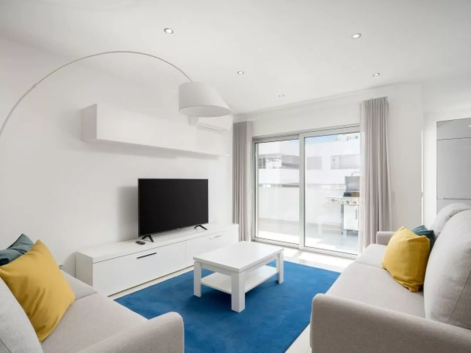 Lagos town centre apartment - Inside