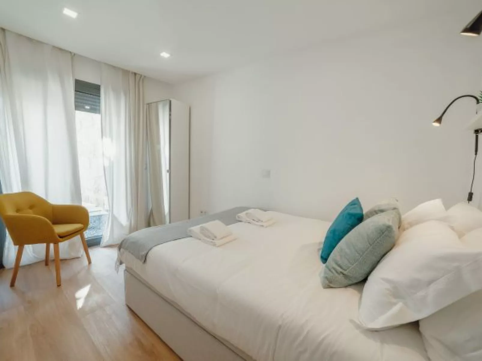 COURTYARD OPORTO DESIGN APARTMENT K WITH TERRACE - Inside