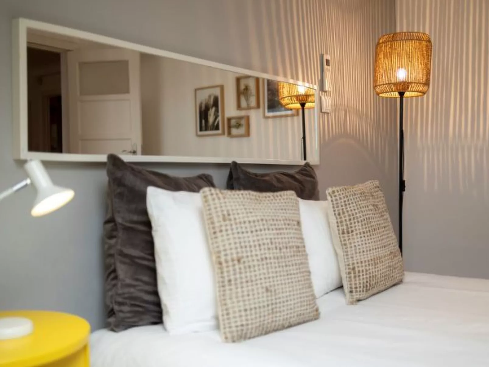 Alfama District Apartments - Santiago - Inside