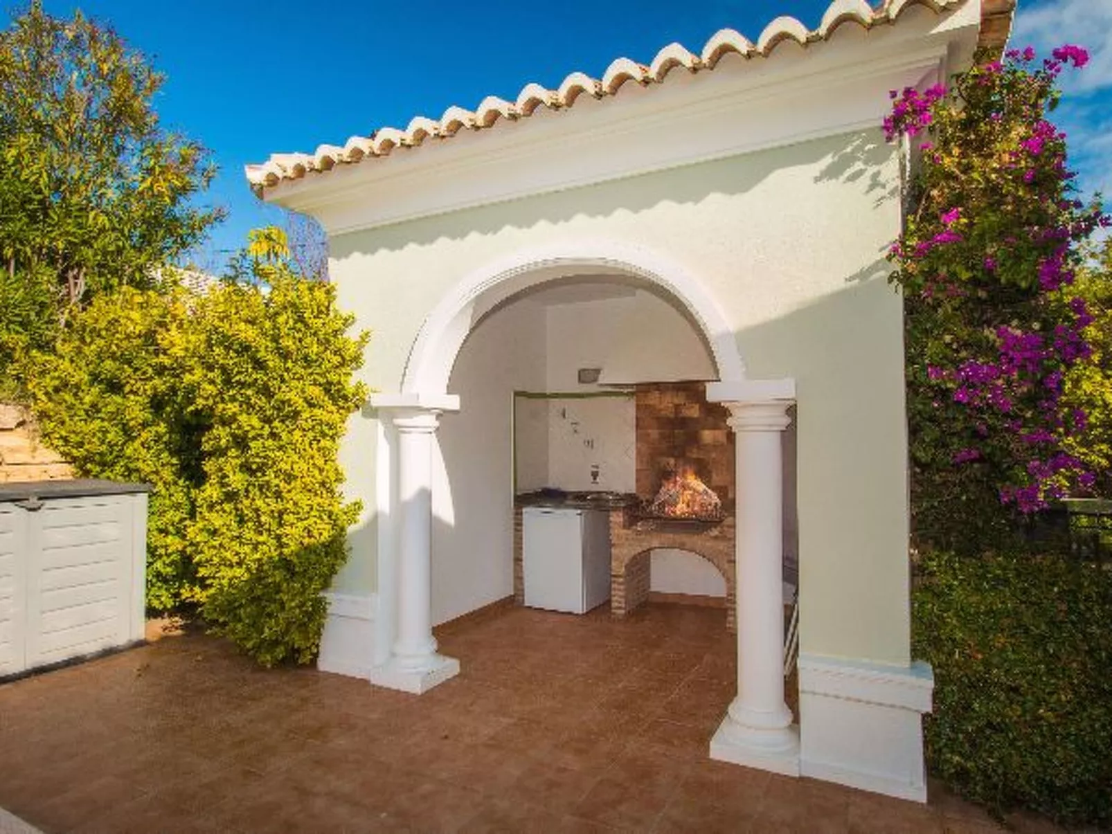 Villa Yoko - PlusHolidays - Image-tags.info