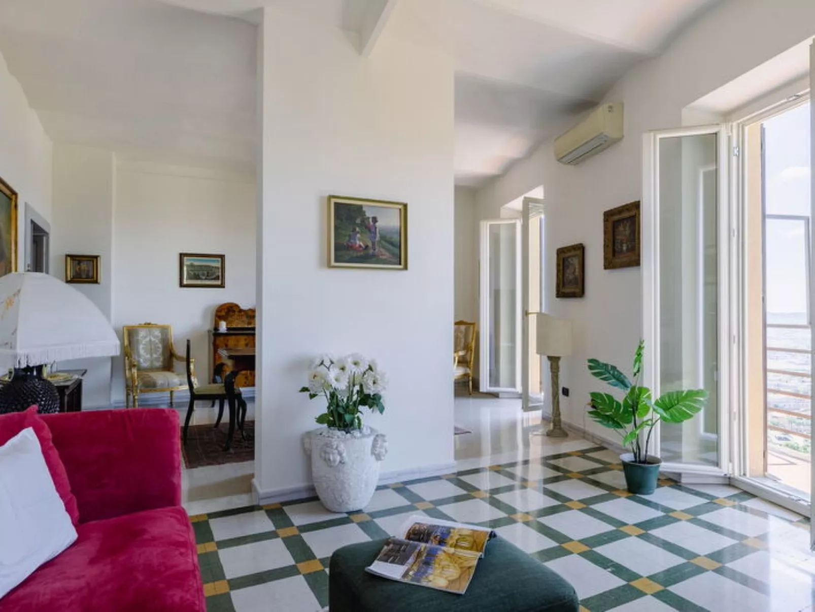 Operapartment - Dedans