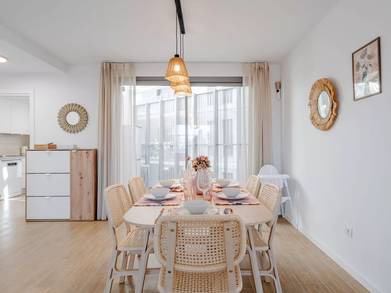 Marina Real III - Inside