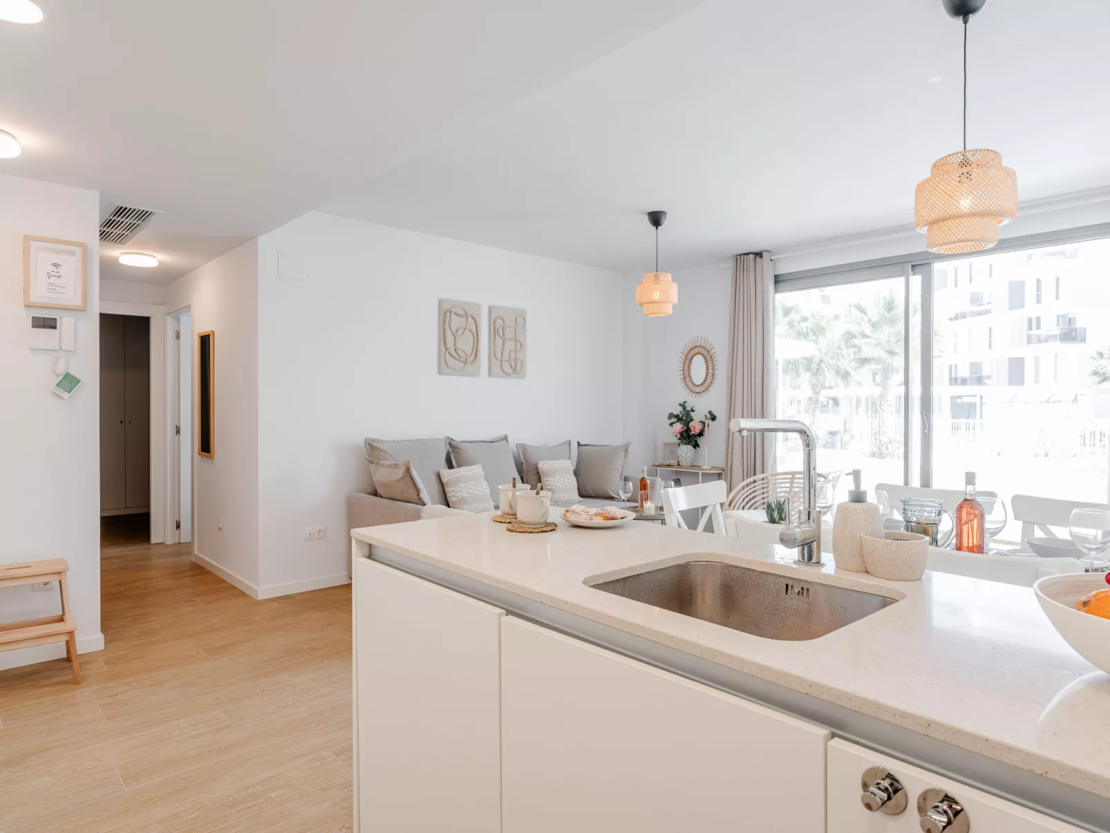 Marina Real III - Inside