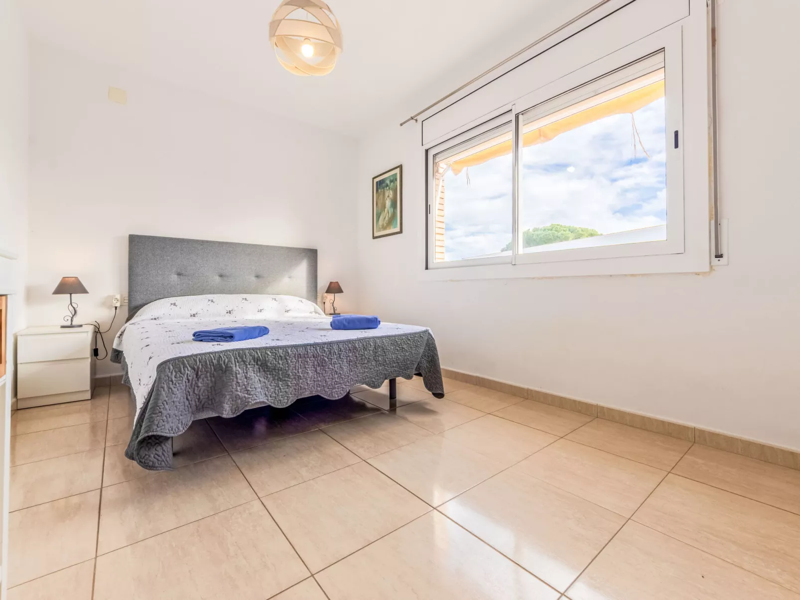 Higini Angles - Inside