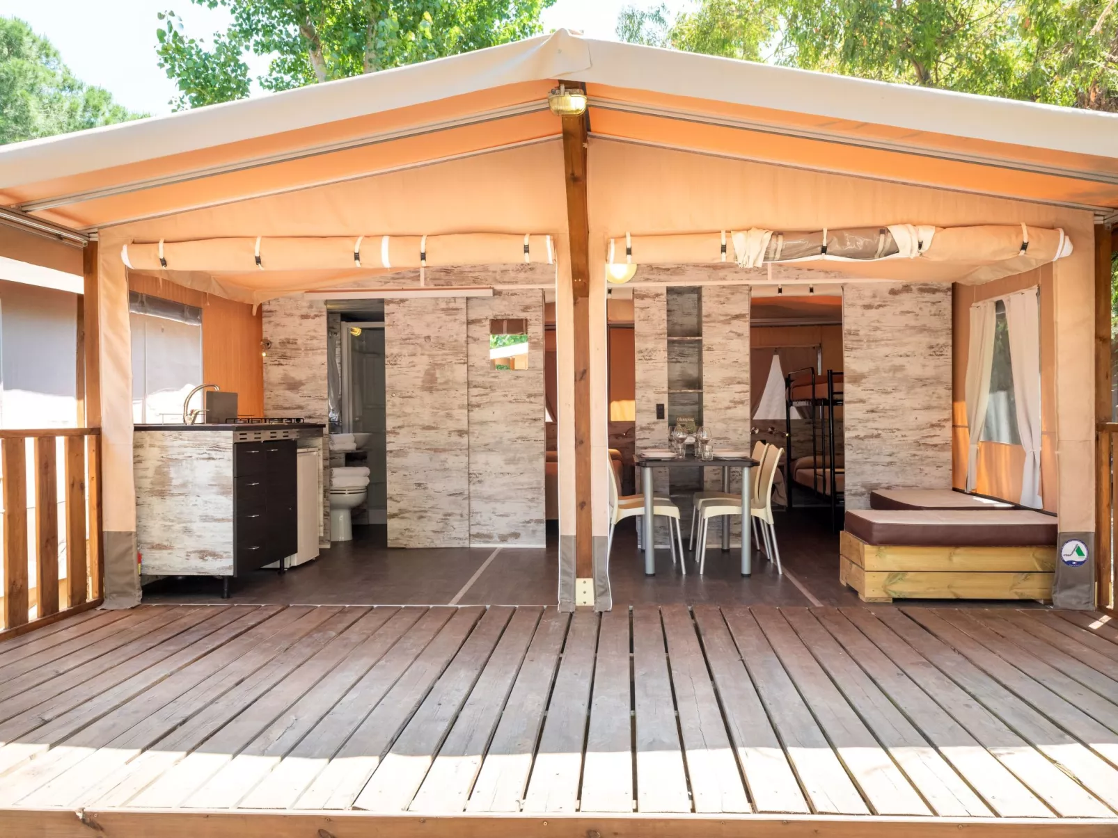 Safari-Lodge-Zelt in Castiglione della Pescaia - Inside