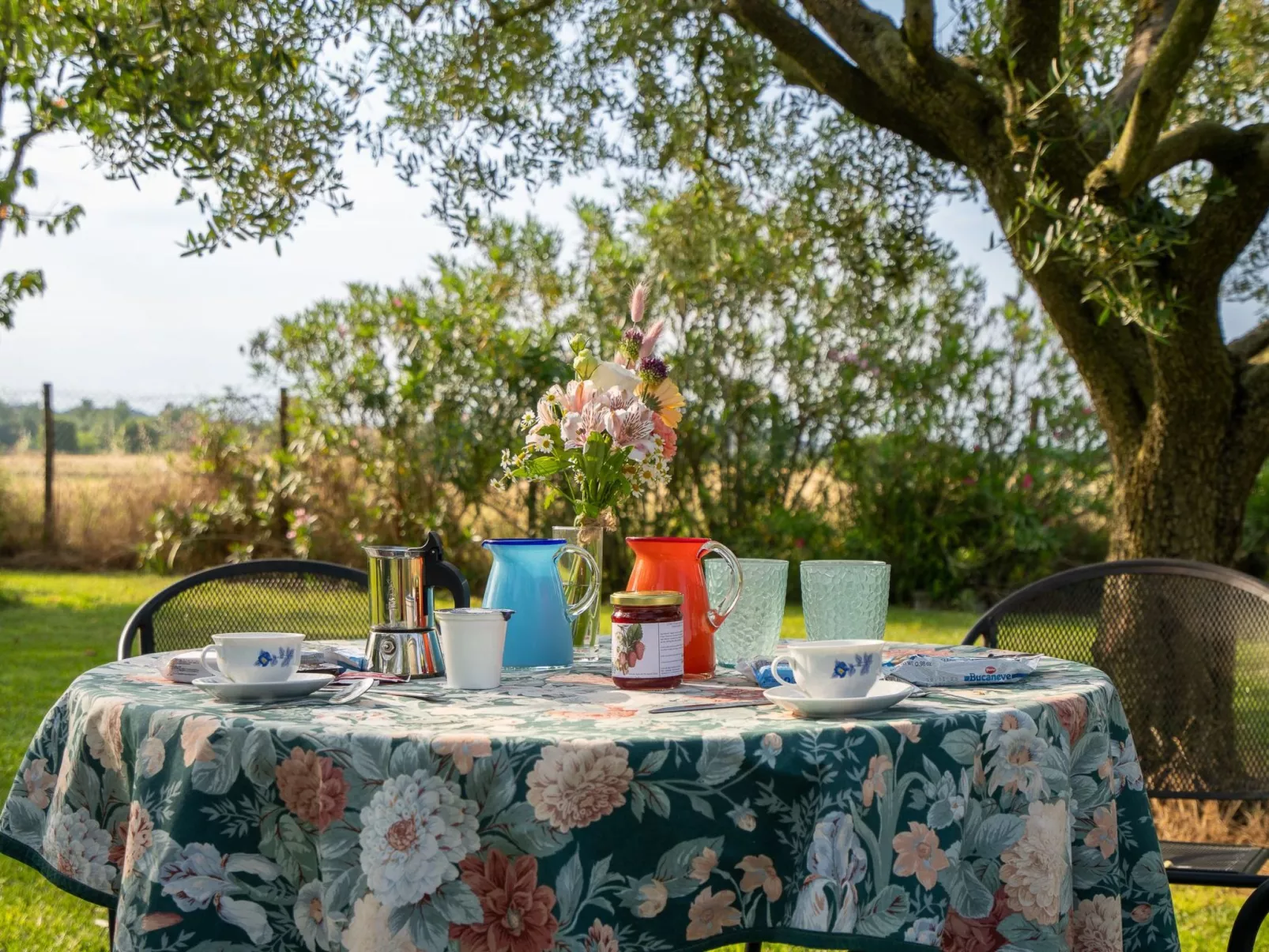 Zimmer mit Bad in einer Einrichtung mit Wellness-Center - Dehors