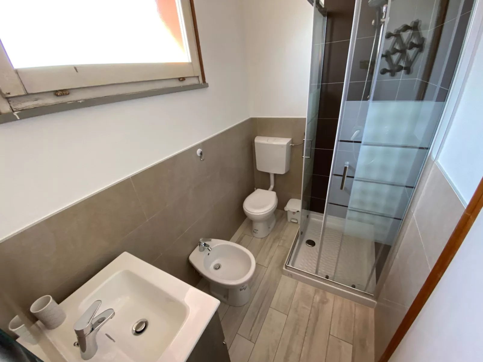 In Lido Delle Nazioni mit Kleinem Balkon - Drinnen