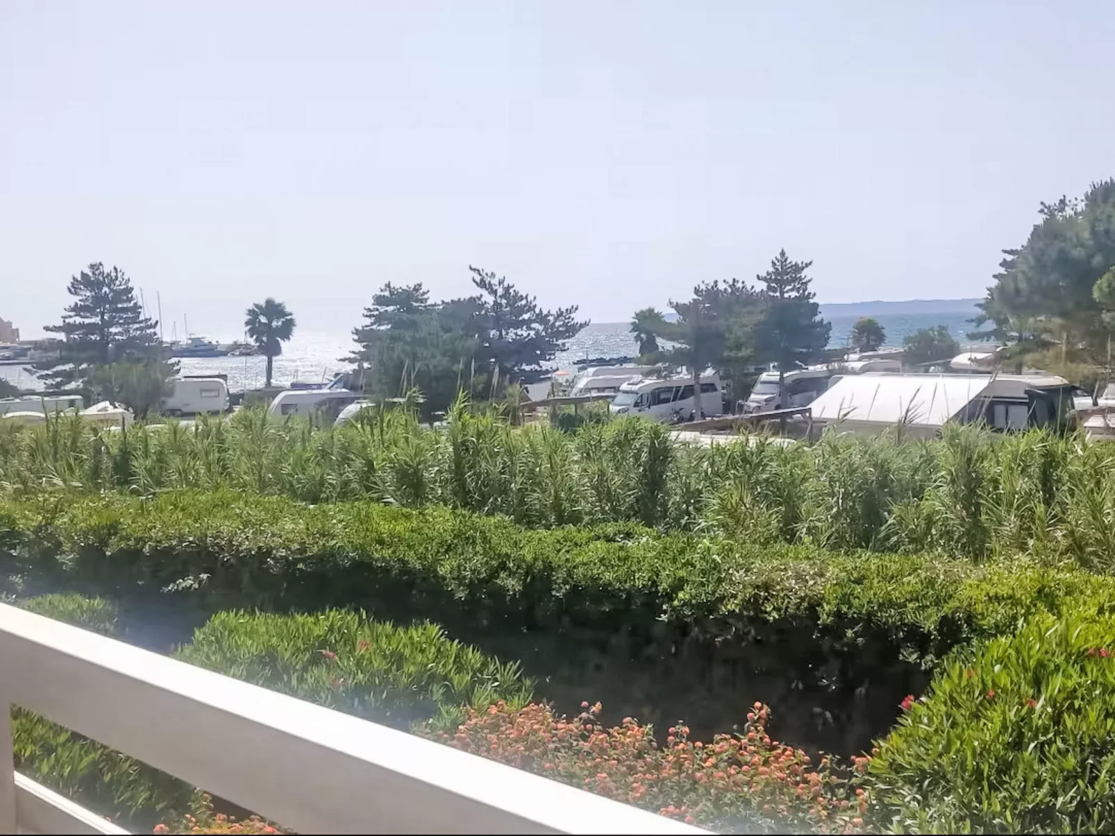 Les Rives de la Favière - Dehors