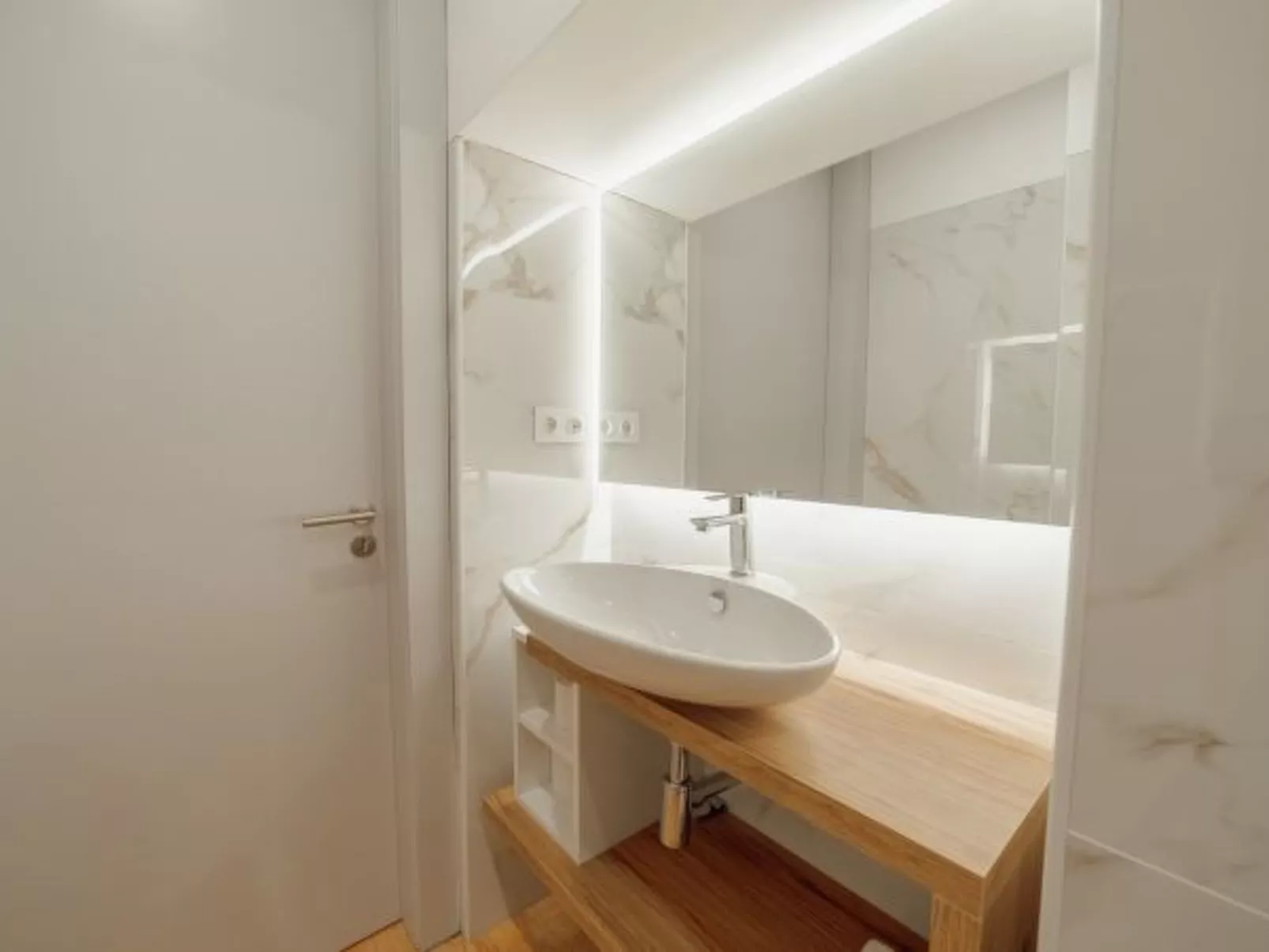 HEART OF PORTO APARTMENT D by VACATIONY - Inside