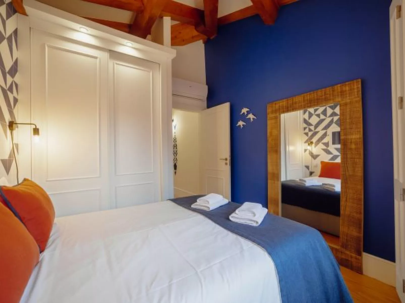 DOWNTOWN PRIME with TERRACE by VACATIONY - Inside