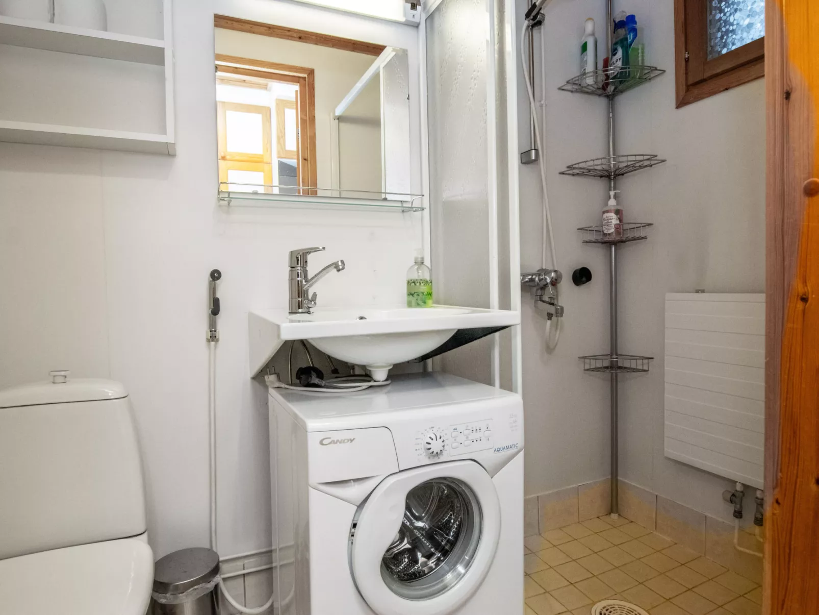 Kulta-käkönen 2 by bomba - Drinnen