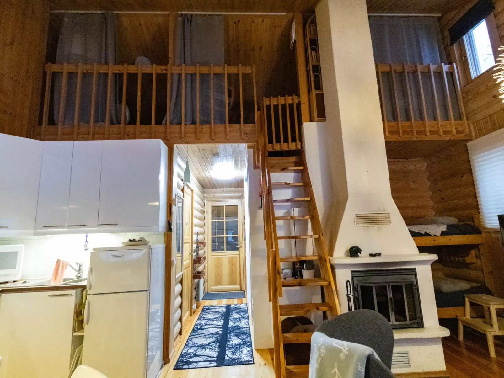 Levin neljä tuulta - Drinnen