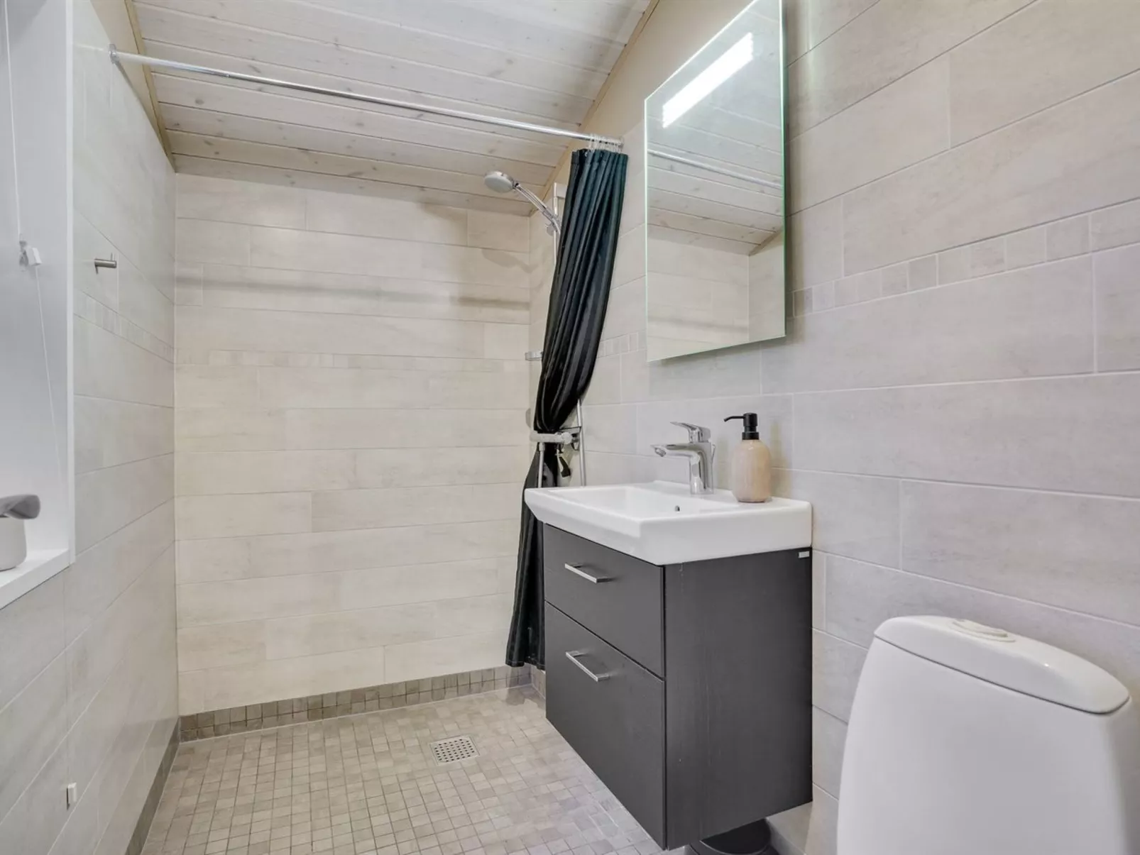 "Gundhild" - 1.8km from the sea - Inside