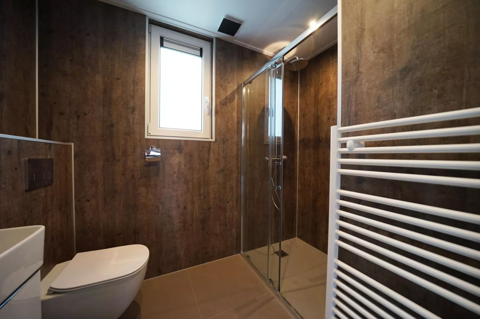 Resort Ruinen 11-Bathroom