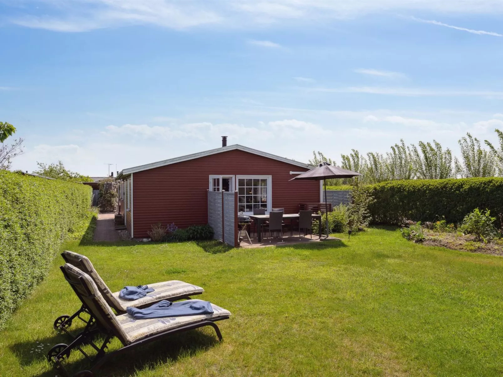 "Amy" - 150m from the sea - Outside