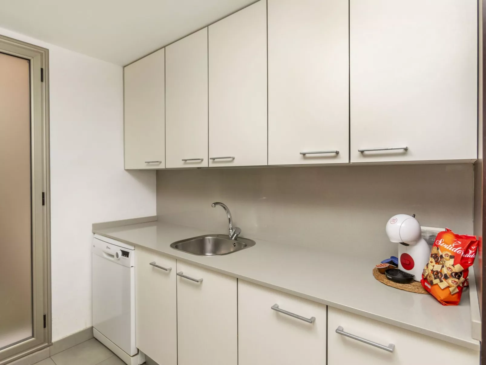 Nova Torredembarra - Inside