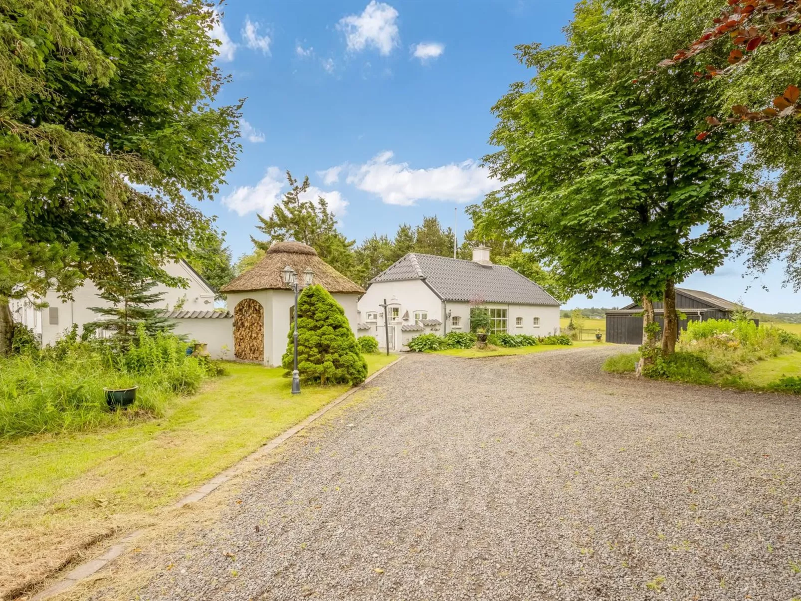 "Ømunde" - 1.8km from the sea - Outside