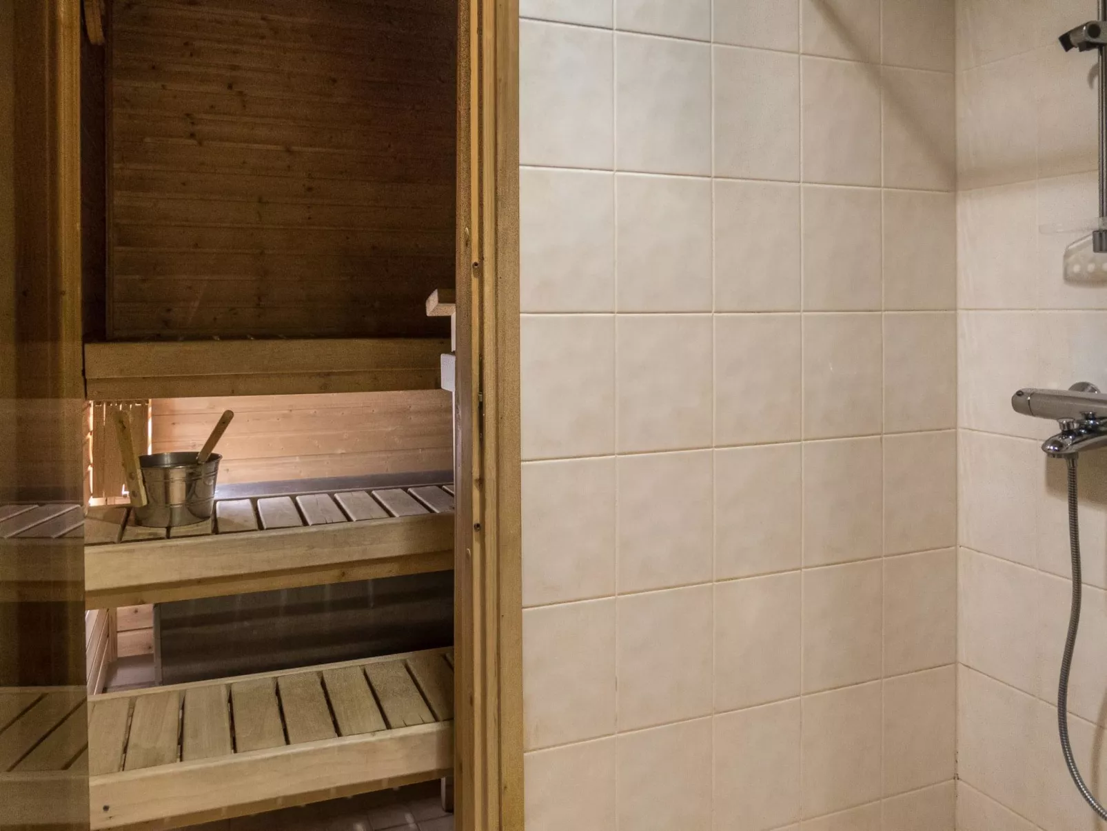 Klz 5. meripihka - Dedans