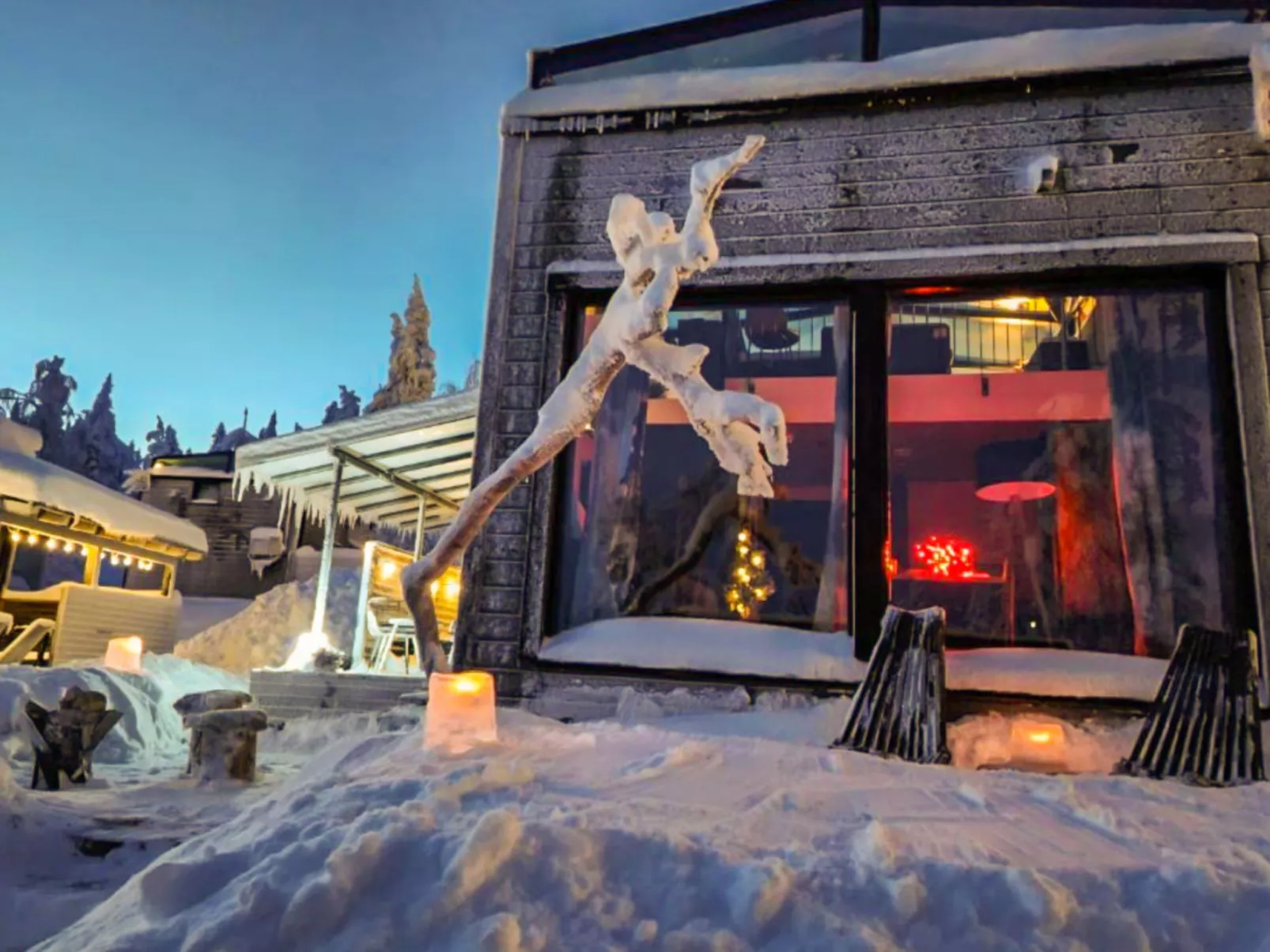 Levi secret igloo ruska 8d - Drinnen