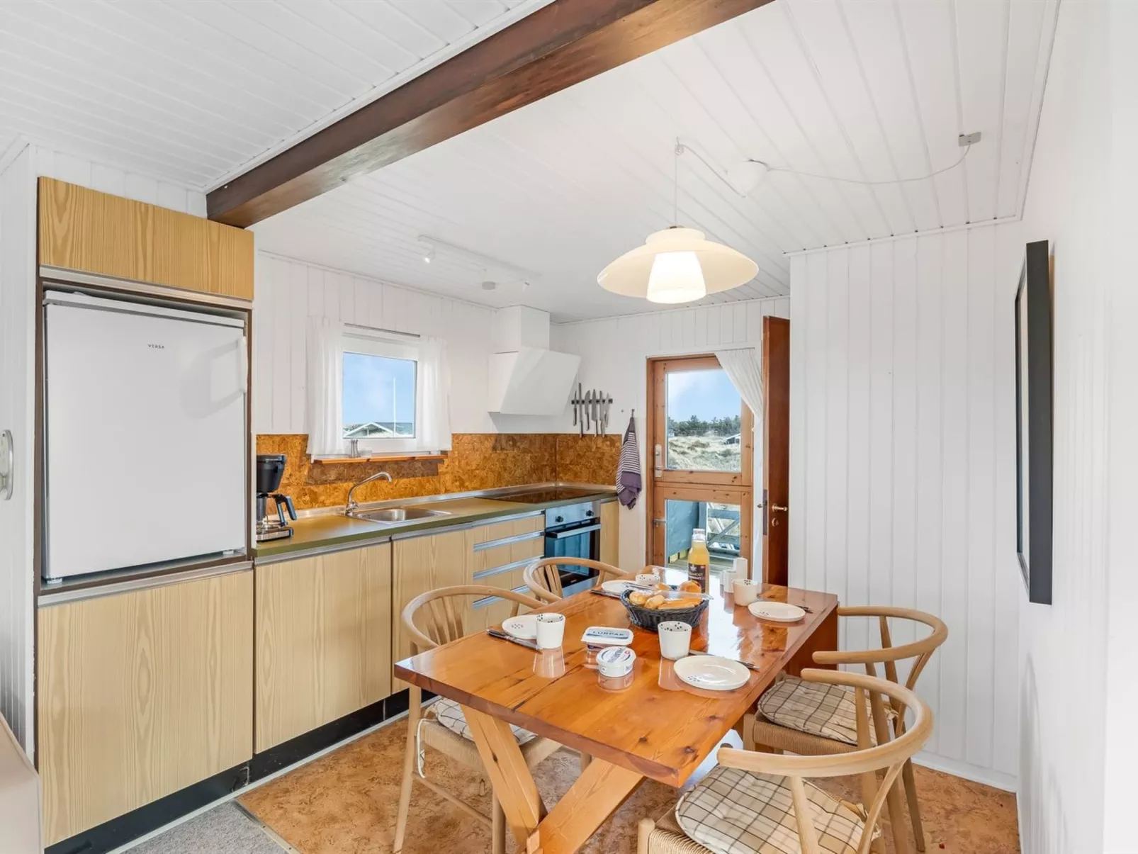 "Pihla" - 150m from the sea - Inside