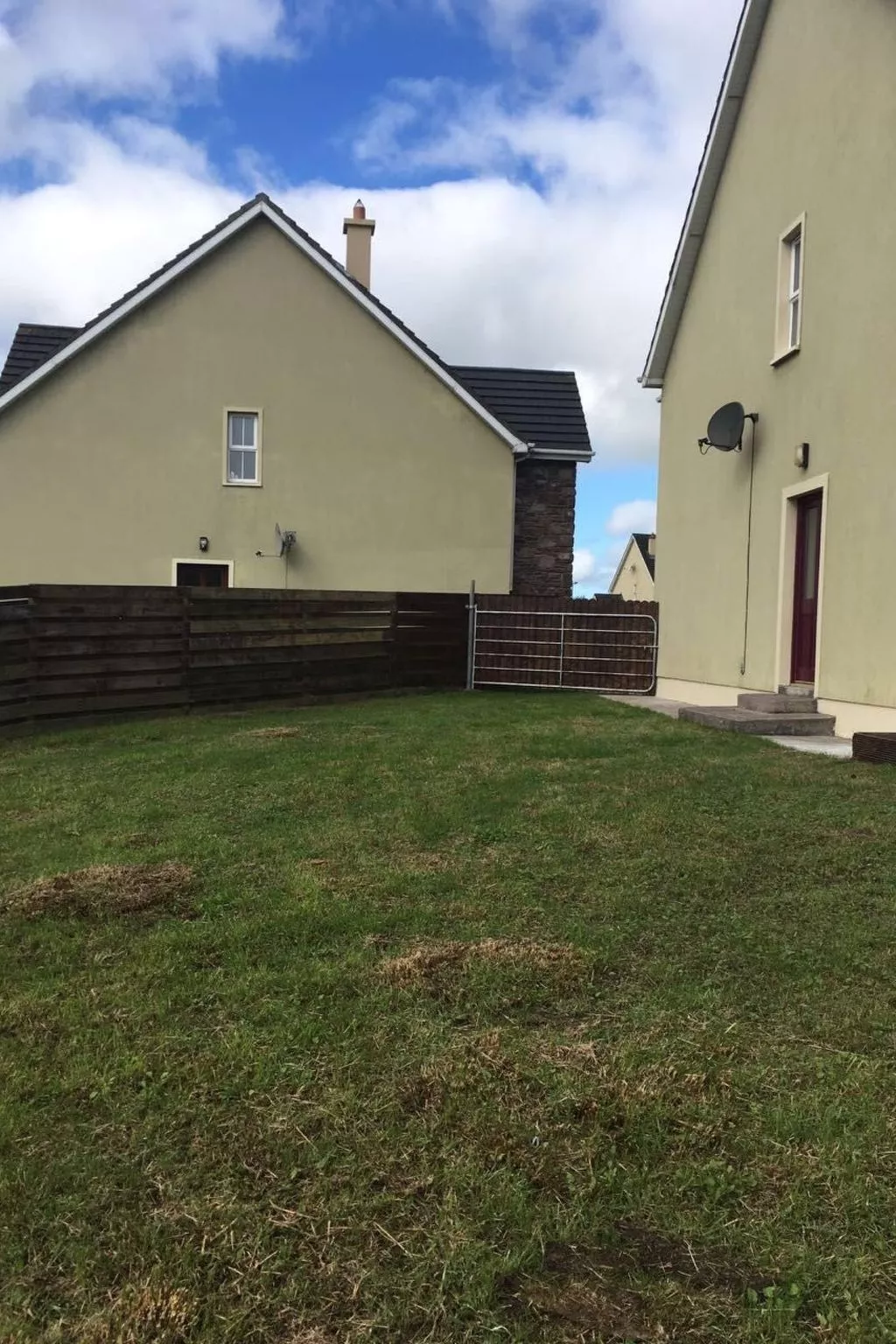 Mit eigenem Garten - Draußen