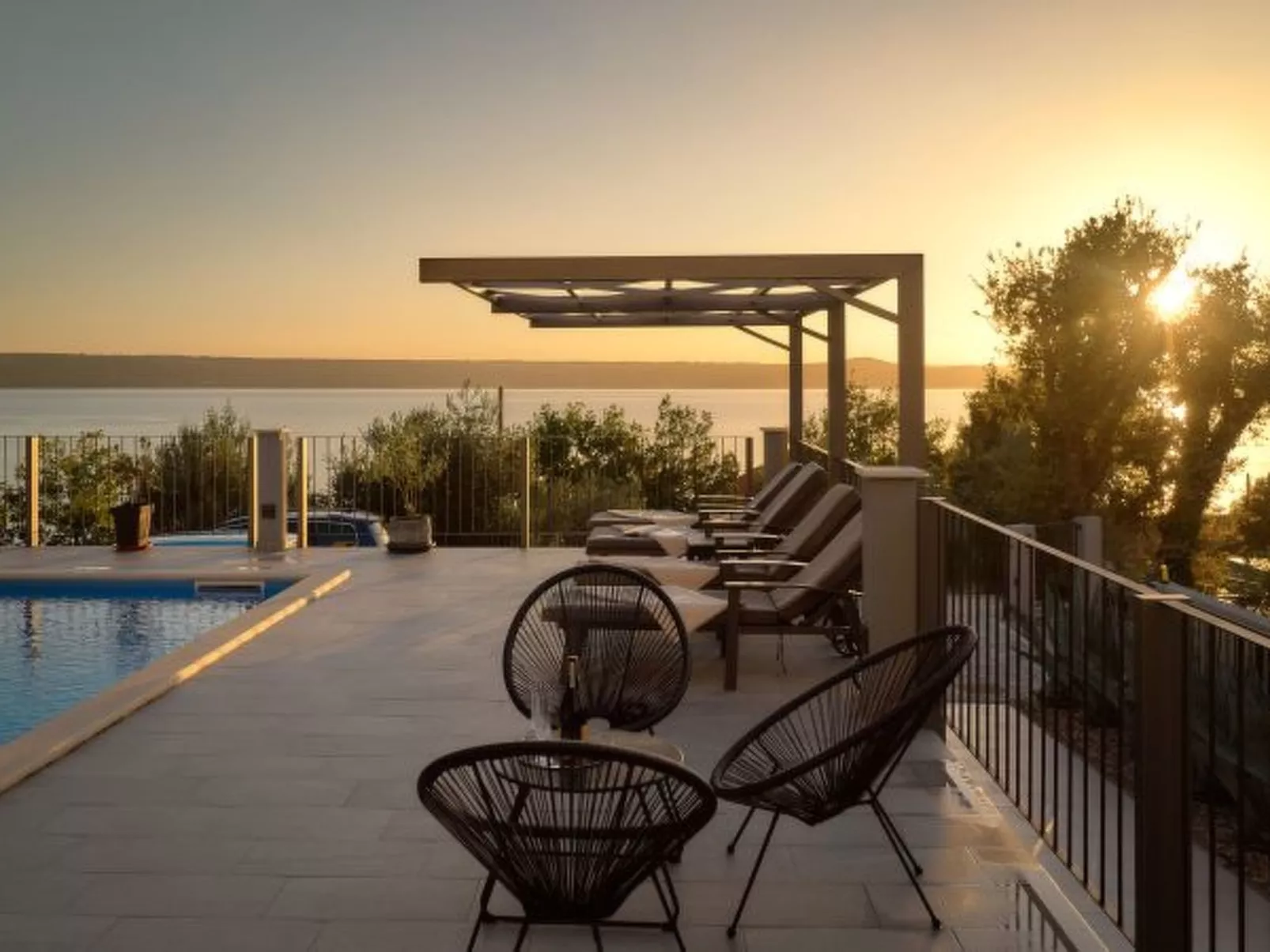 Beautiful Villa Katharina with pool - Draußen