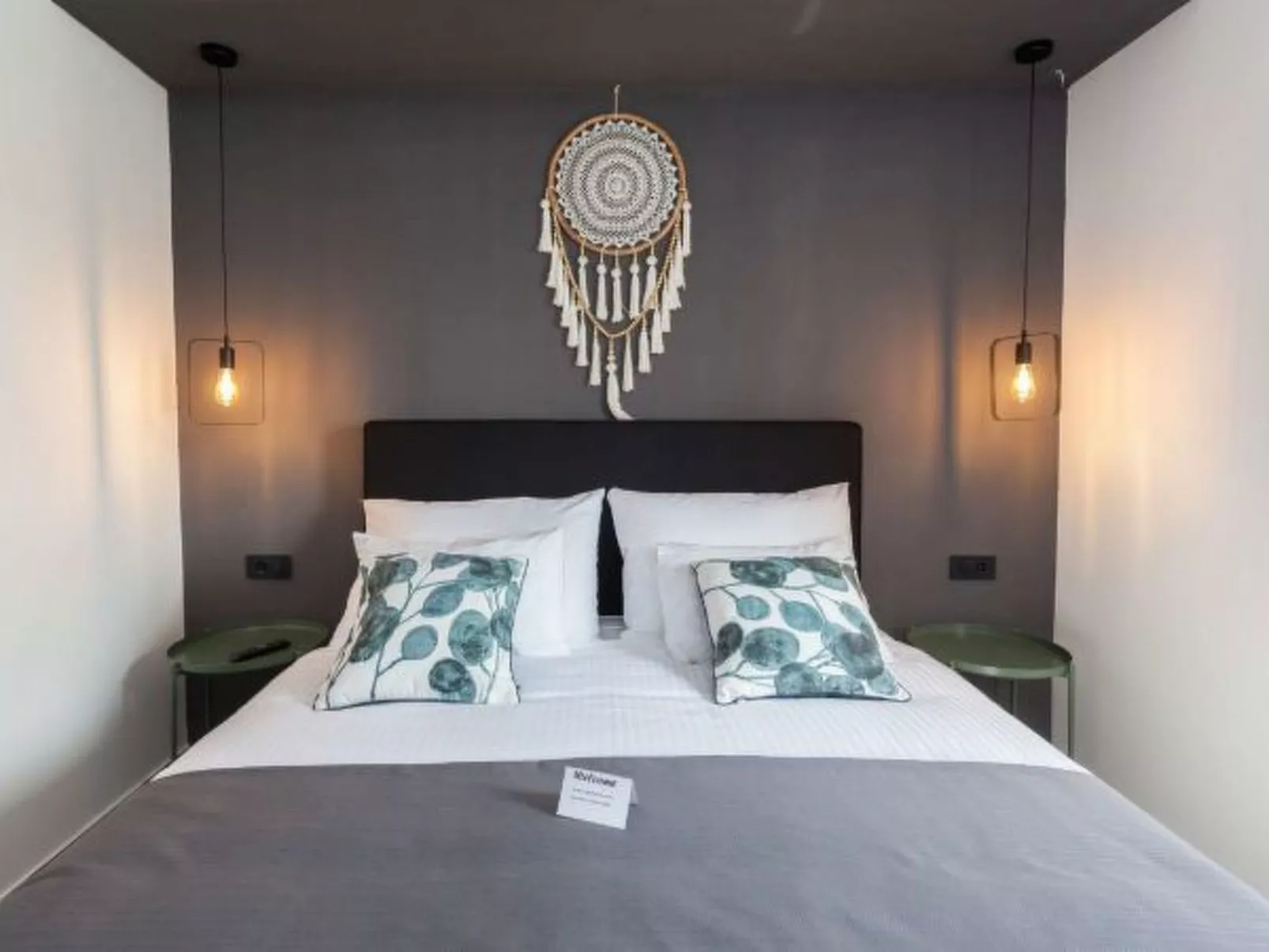 Villa Royal with heated pool - Image-tags.info