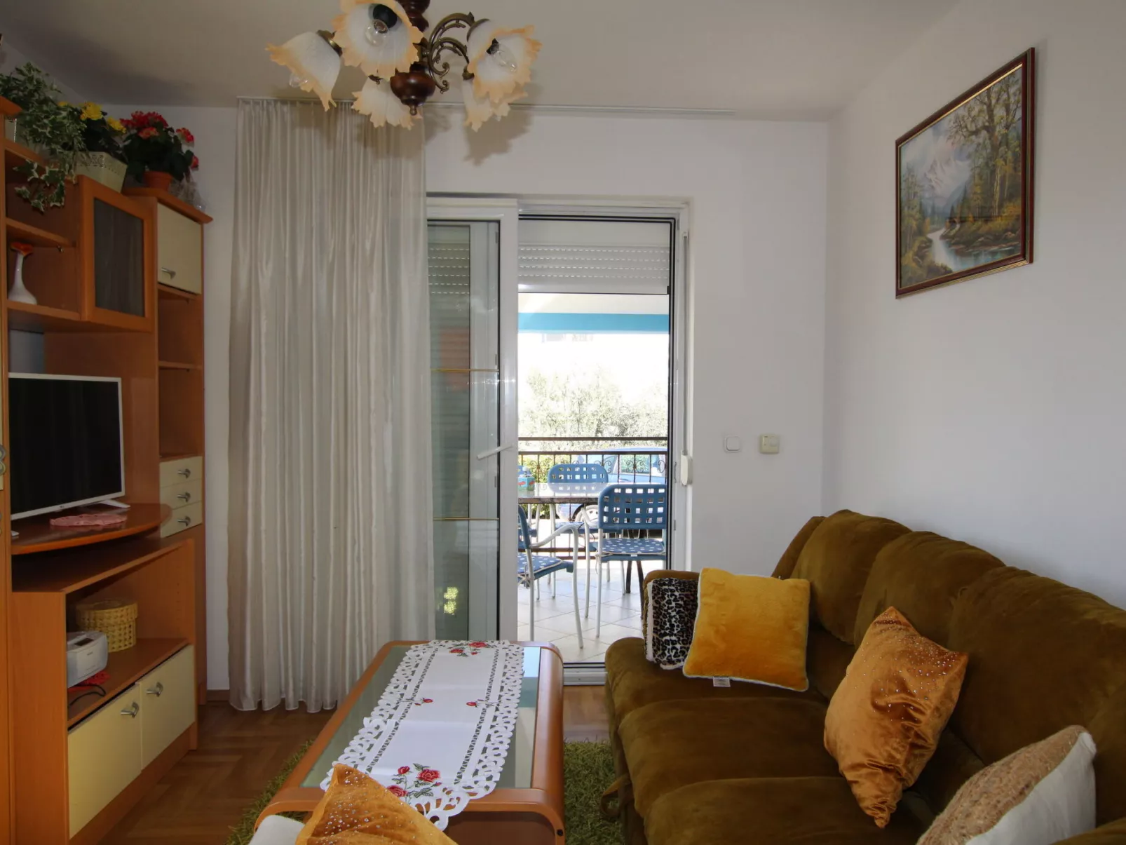 Apartment Julia Orange / HR-11080-01 - Image-tags.info