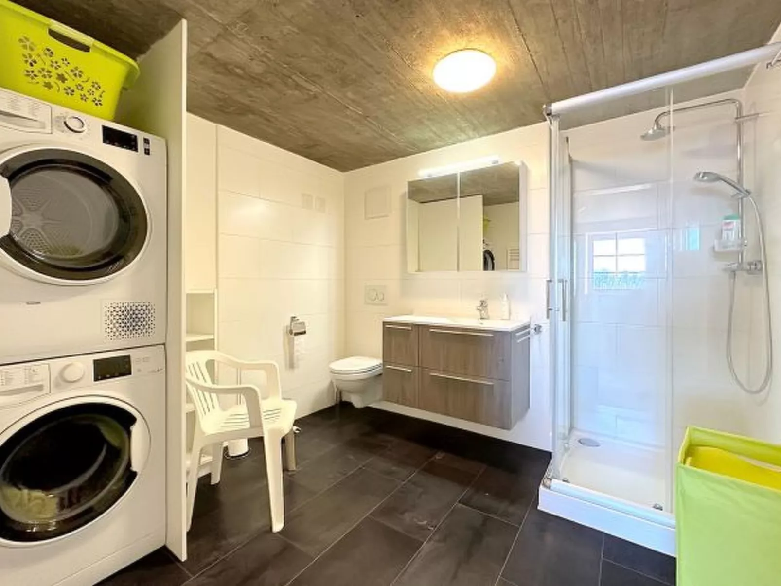 Tiny House facing the Alps - Ski in and out - Inside