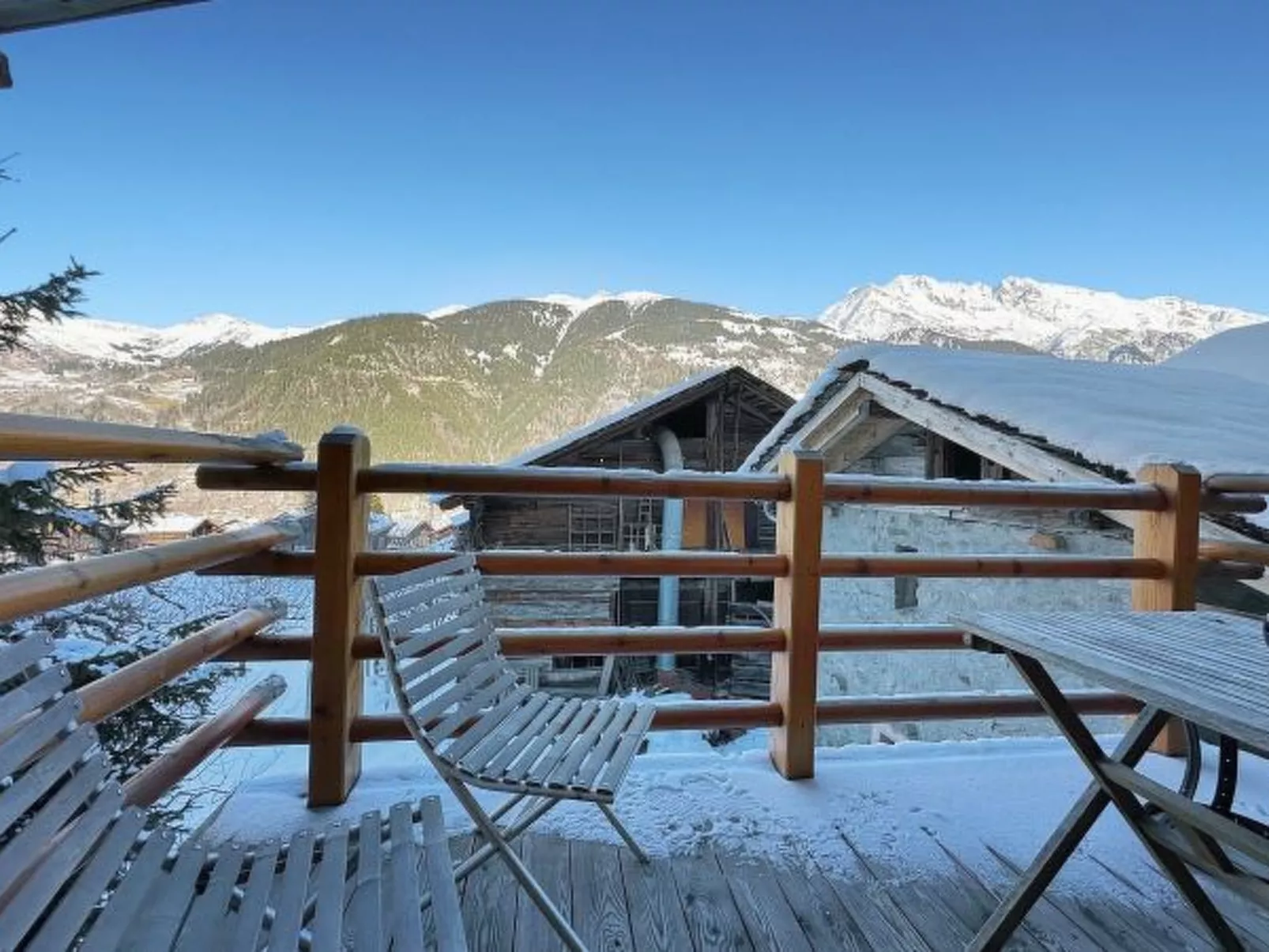 Hakuna Matata- 4 Vallees  Swiss Alps - Dehors