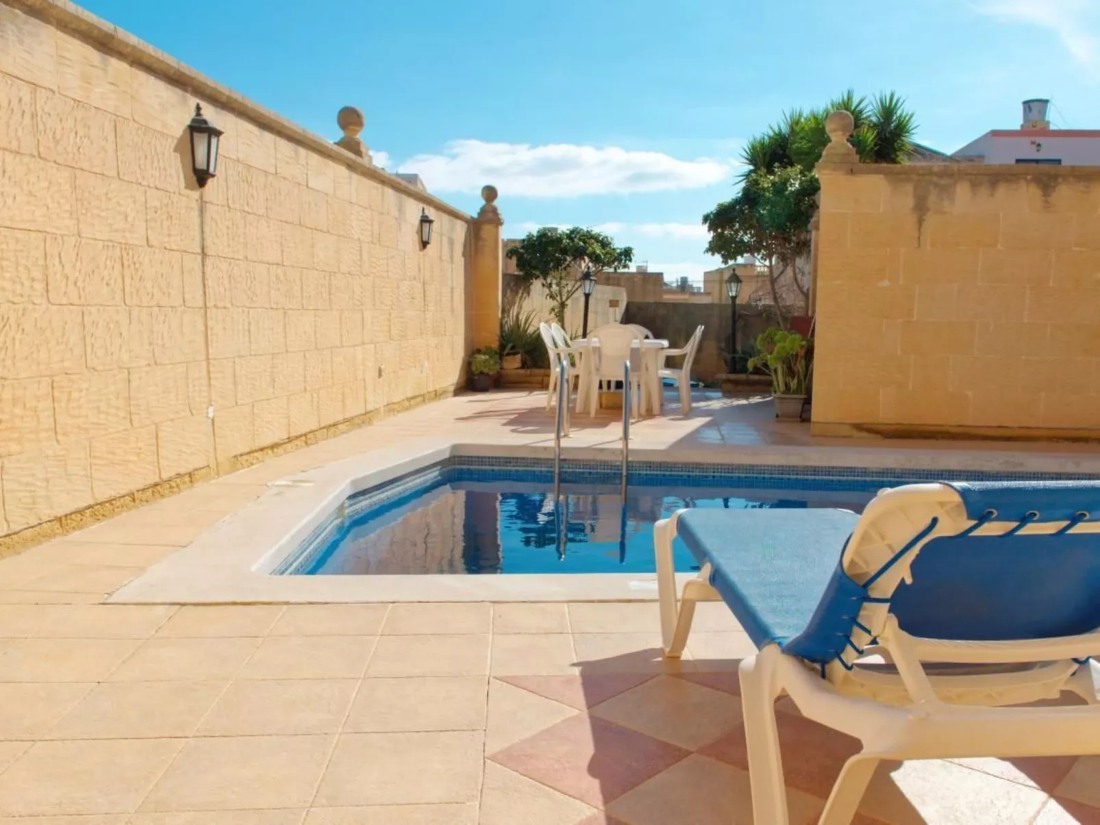 Villa Harruba - Draußen