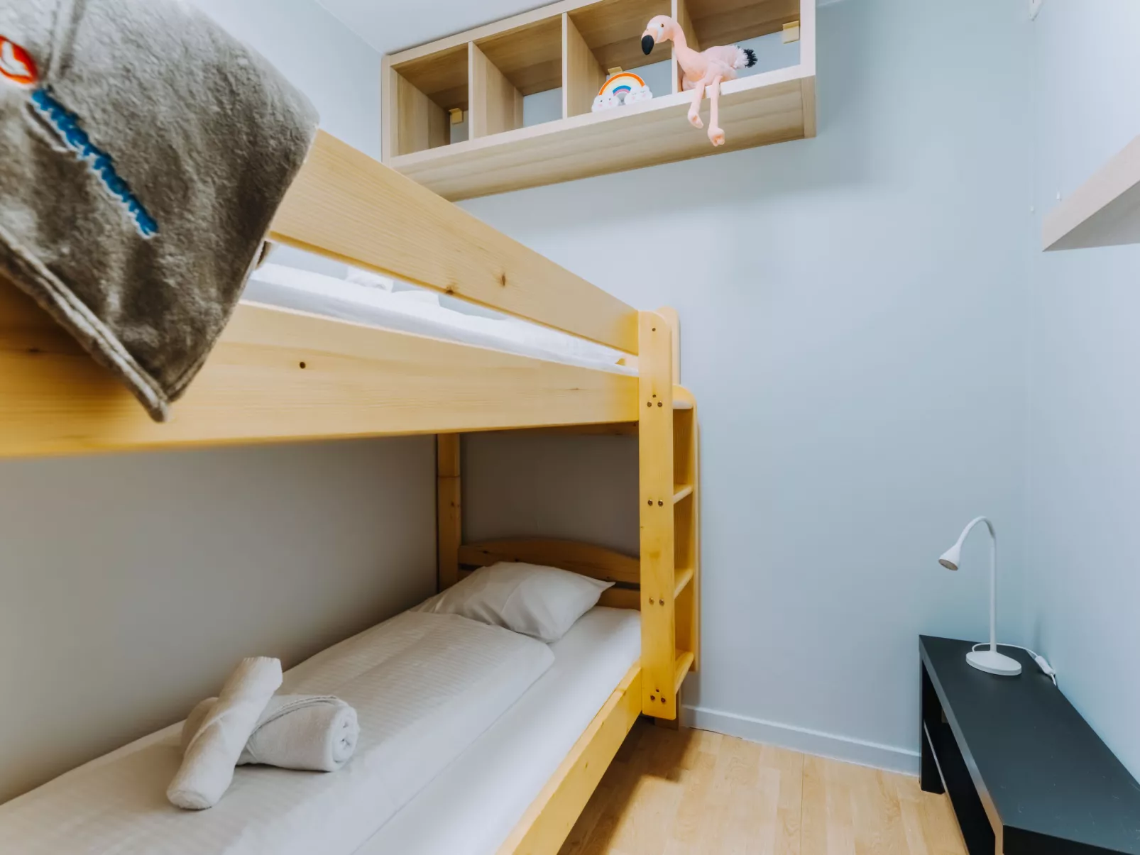 Sea view west - Inside