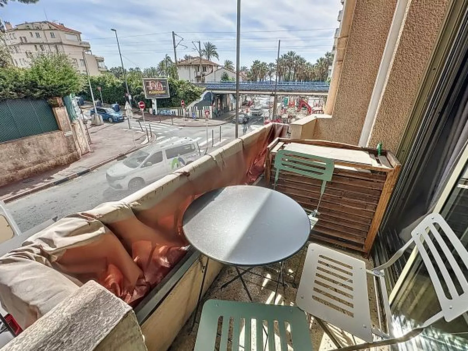 Beautiful 2 bedroom 2 mins from Croisette 337 - Image-tags.info