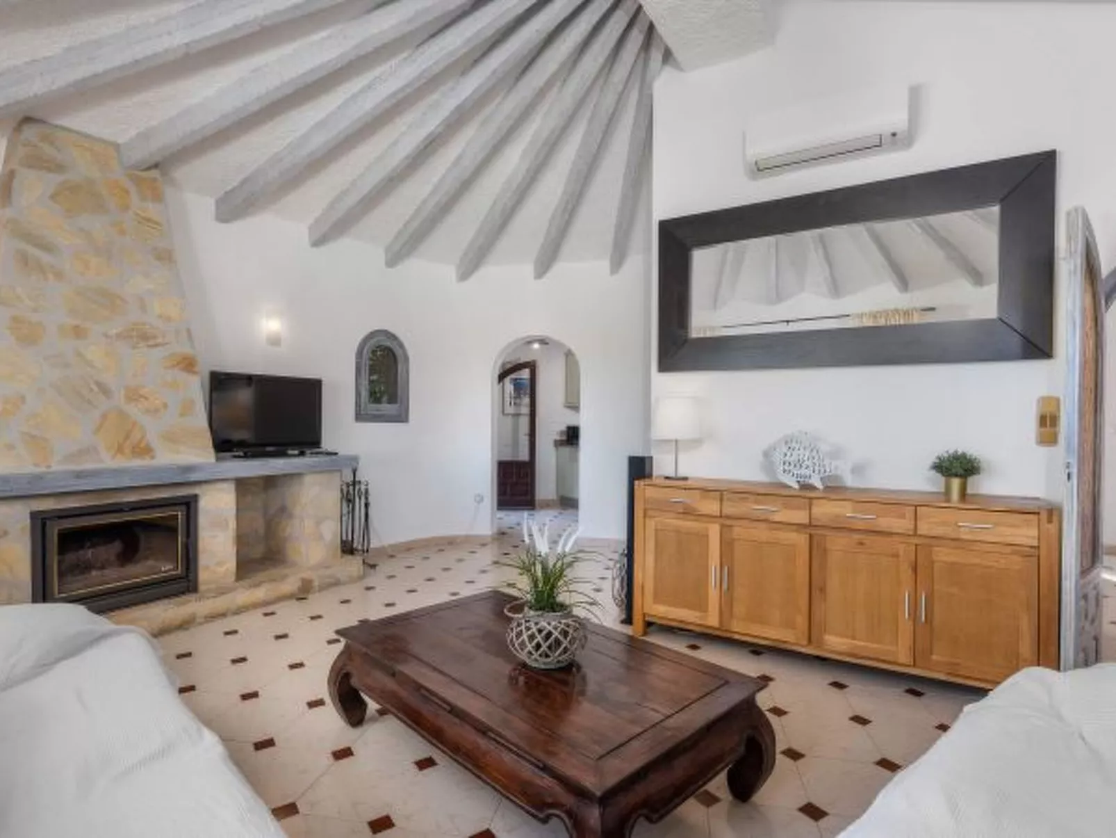 Villa Aloe - Plus - Image-tags.info