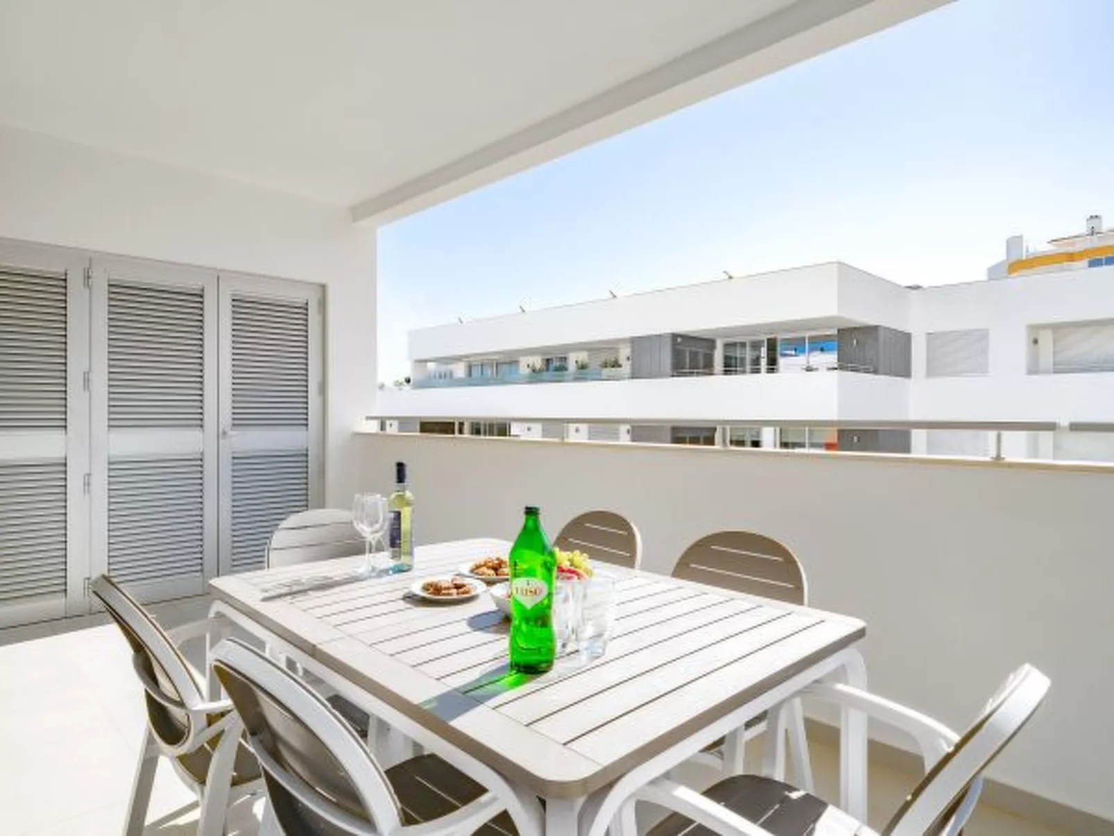 Lagos town centre apartment - Inside