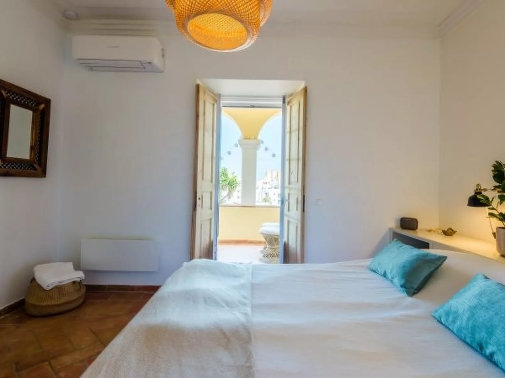 Casa Omlandia with Pool - Lagos Old Town - Inside