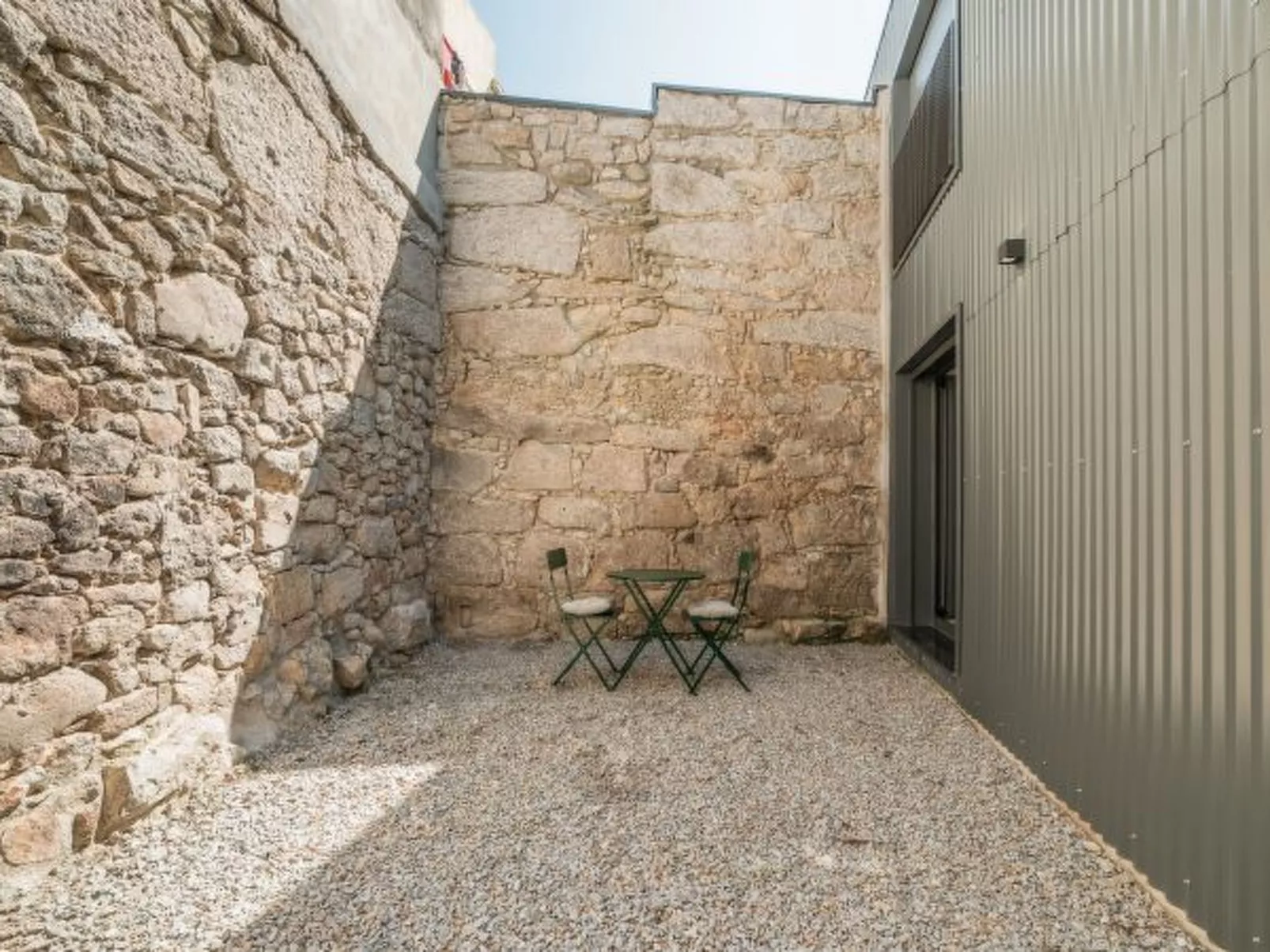 COURTYARD OPORTO DESIGN APARTMENT L WITH TERRACE - Outside