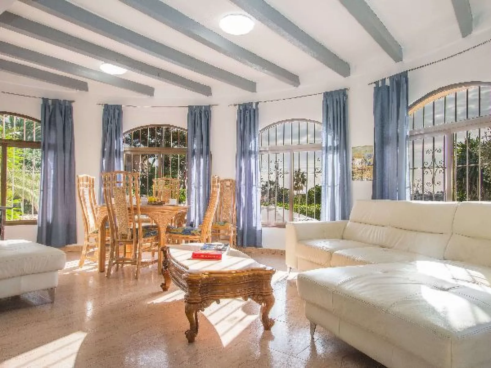 Villa Sanlio - PlusHolidays - Image-tags.info