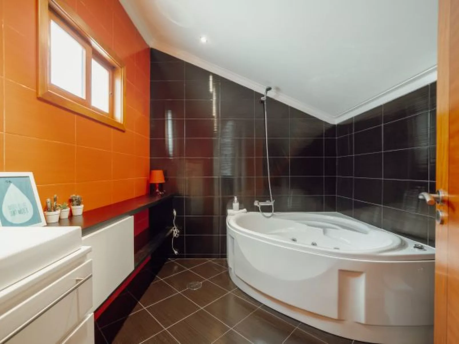 POOL & CINEMA VILLA by VACATIONY - Inside