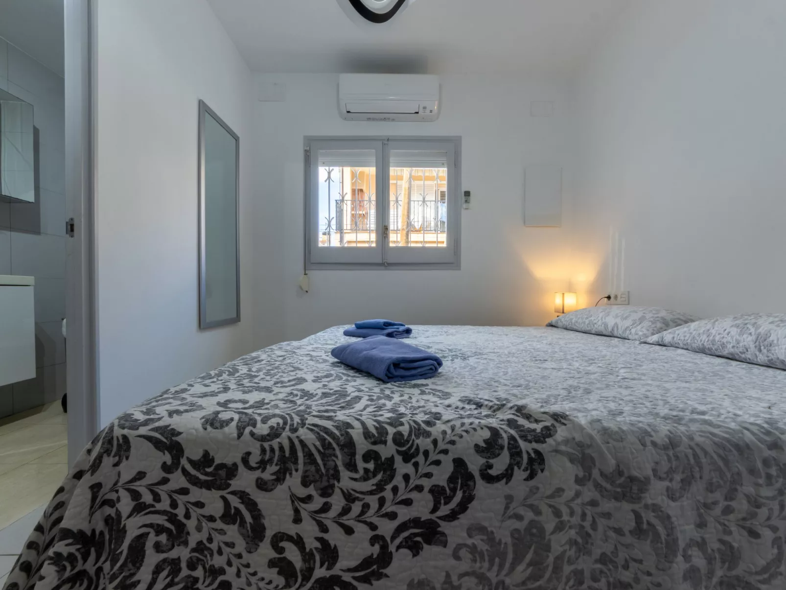 Higini Angles - Inside