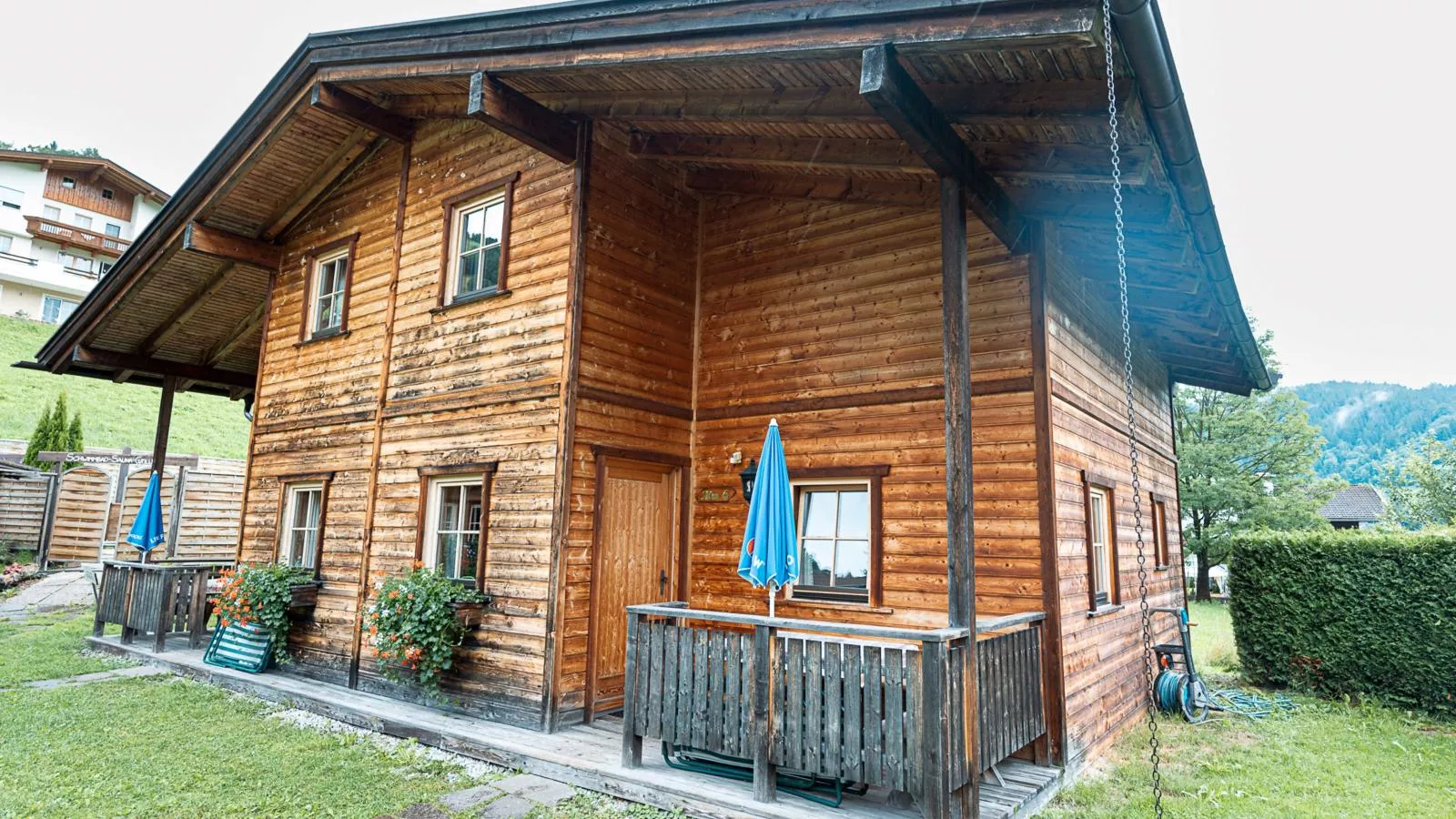 Urige Doppelhaushälften 1 und 2-Exterior summer